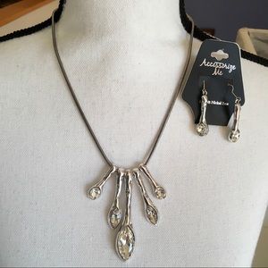 Necklace & Earrings Set by Accessorize Me